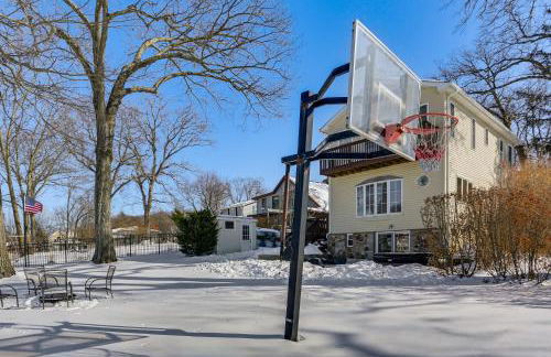 Game Room and Hot Tub Family Gem on Lake Hopatcong - Foto 32