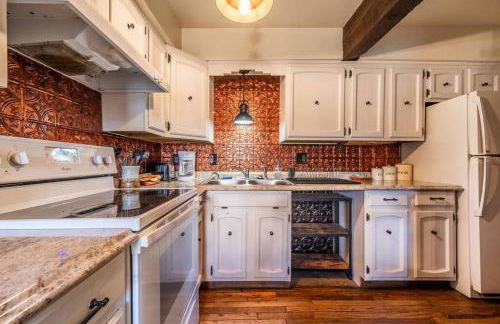 New! Historic Chalet in Colorado National Forest - Foto 2