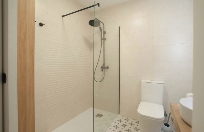 3 Bed Apt Sleep 6 - Pets, Balcony, Parking, Wifi - Foto 8