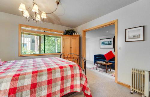 Close to Ski Slopes Tahoe Ski Chalet with Fireplace - Foto 20