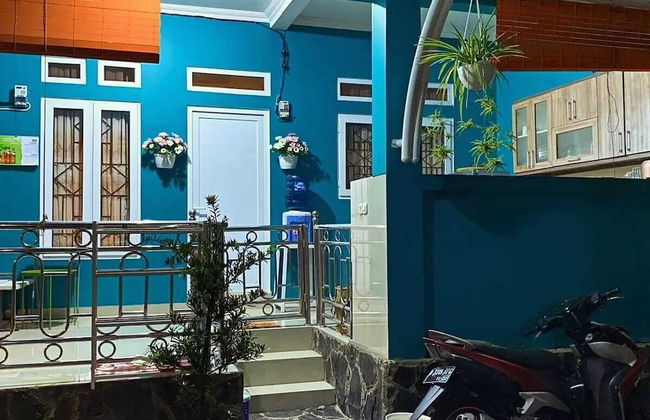 Green House Villa Bogor - Photo 13