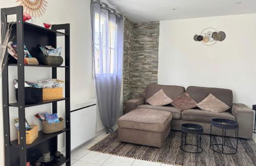 Jolie Colombe, maison 3 ch 2 sdb beau jardin terrasse aménagée à 15 mn à pied de la mer du centre Port en Bessin proche golf et d'Omaha Beach et Bayeux - Photo 8