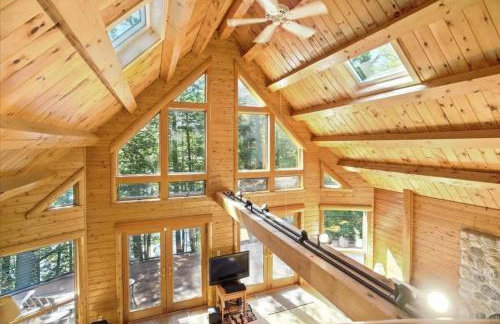Lakefront Log Home on Huge Lake in Private Cove - Foto 10