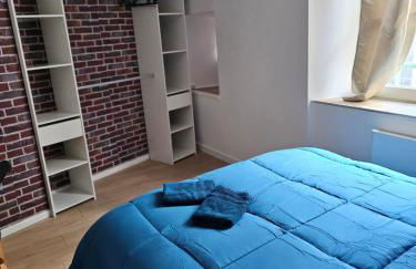 T3 entier confortable Centre historique de Montluçon Gare à 10 min à pied 6 personnes - Foto 5