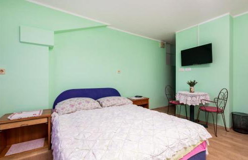 Beautiful Apartment In Starigrad - Foto 12