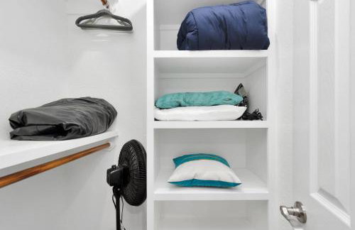 Prolific Blue Oasis near Med Ctr Dwntwn Galleria - Photo 18