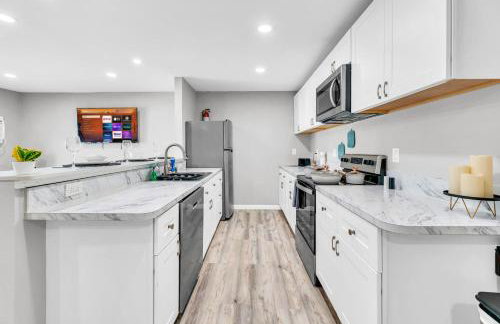 Modern 2BD 2BA Flat Gym and Pool Heart of Downtown - Foto 2