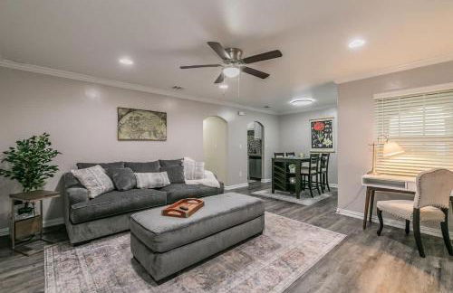 Central 3Bed2B at AT&T - Cowboy Stadium - Texas Live - Photo 1