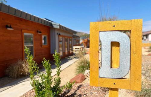 Timber & Tin D 2Bed 2Bath w Pool & Rooftop Deck - Foto 3