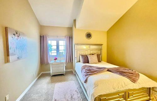 Stunning Panoramic Waterfront Pool Home Escape - Foto 31