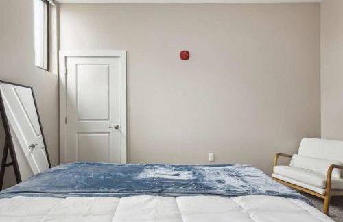 2BR Executive Downtown Apartment by ENVITAE - Foto 27