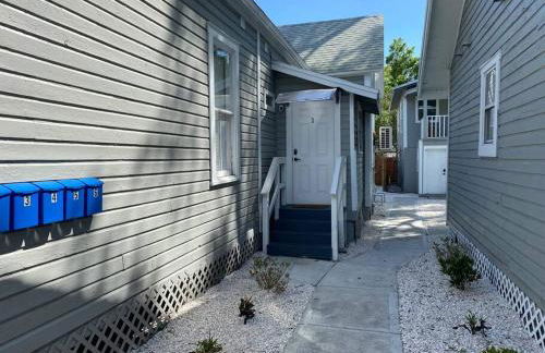 Chic Bungalow Apartment steps from Armature Works & Downtown Riverwalk - Foto 26