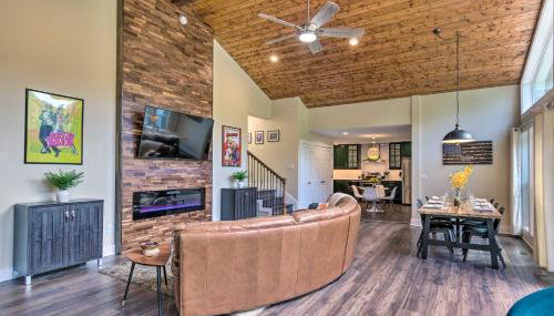 Stunning Mtn Views! Group Getaway in Chimney Rock - Foto 4