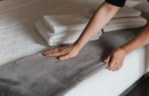 Deluxe Central Apartment - Photo 28