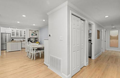 Imperial Porch Haven Cozy Fire Pit Fenced Yard - Foto 62