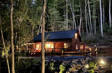 Stargazer Luxury Cabin with Hot Tub and Pet Friendly - Foto 55