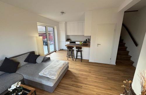 -33a- Exklusive FeWo Papenburg - Westoverledingen - Grenzweg - - Foto 1