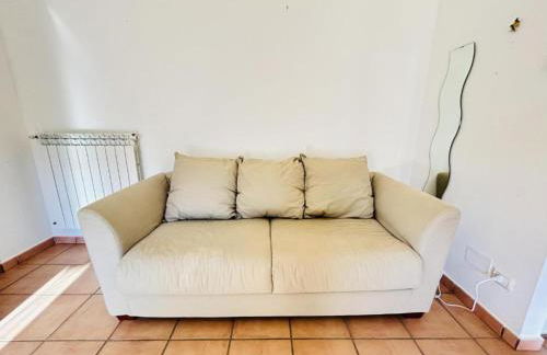 Accogliente Appartamento con Balcone Panoramico Fino a 3 Persone, Vicino al Centro Storico - Foto 12