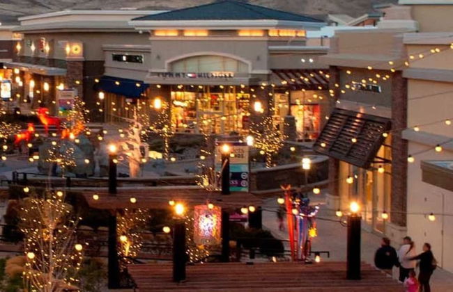 Stylish Sleek 4BR Nevada Home Near Downtown Reno - Foto 32