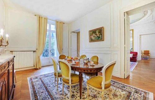 Champs Élysées : Appartement 200 m2 avec balcon - Foto 8