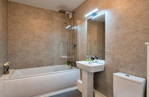 Finest Retreats - Brunels Reach - Photo 17