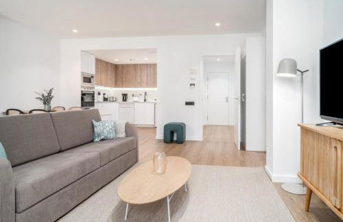 Limehome Barcelona Plaça Pirineus - Photo 86