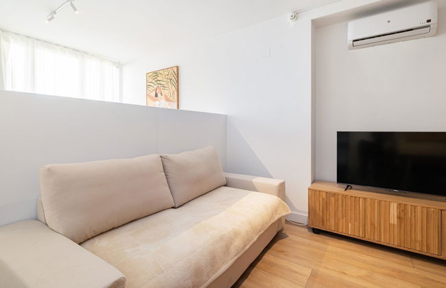 Mena Studio budget - Photo 5