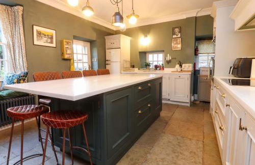 Devonshire House - Photo 13