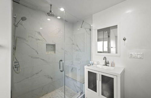 Remodeled 1BR LA Apartment with full kitchen - Foto 24