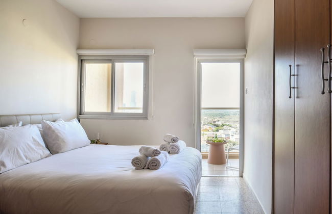 3BR SeaView Apt by the Beach by SeaNRent - Foto 5