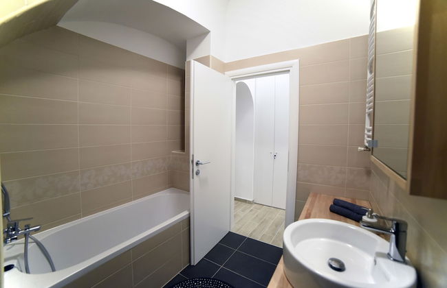 Downtown Zagreb Apartments - Photo 42