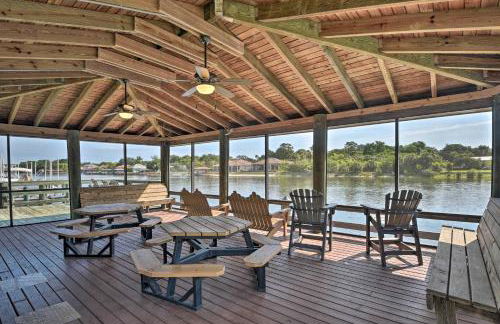Waterfront Palm Coast Condo with Boat Dock and Pool! - Foto 41