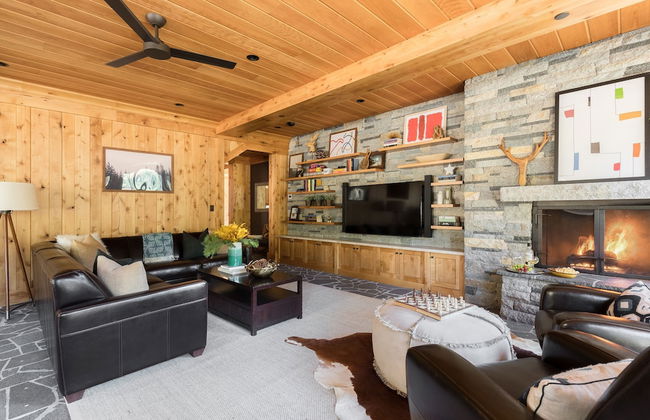 Hunter by Avantstay Riverfront Cabin w Prvt Cottage 5mins From Palisades - Photo 16