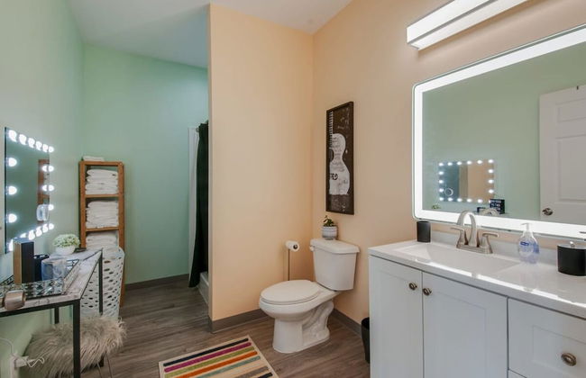 NEW 4 Bedroom Apt Near DT Walk to Restaurants - Foto 12