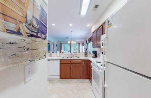 Balcony and Pool Access Longs Cozy Haven - Foto 11