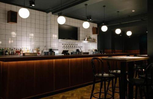 Converted Bar & Chinese Takeaway - Foto 3