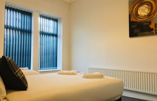 Callerton House - Photo 2