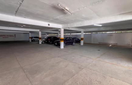 Apto com Varanda, Vista e Piscina a 50m da Praia - Foto 32