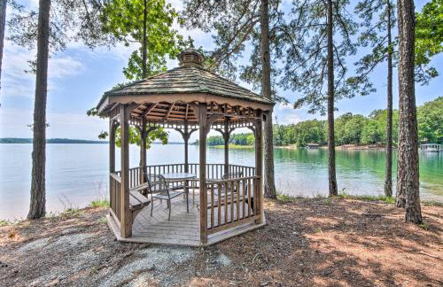 Walk to Lake Keowee Salem Townhome with Deck - Foto 4