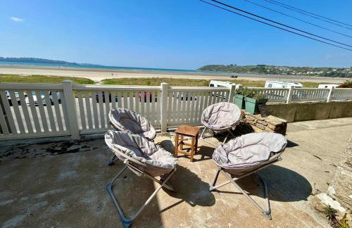 Charming seaside family home - sleeps 8 - Foto 1