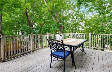 The Carriage House - Photo 13