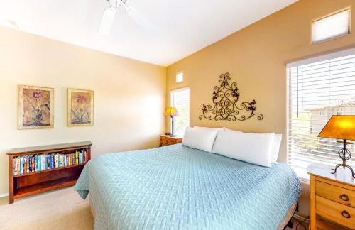 Dog-friendly condo with high-speed WiFi, heated outdoor pool & hot tub - Foto 21