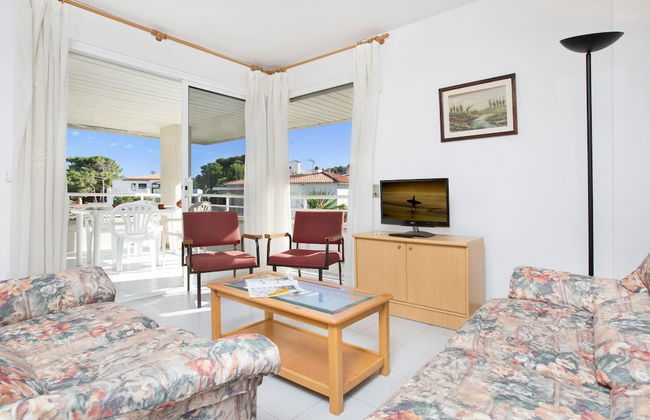 Apartment Open Pals - Photo 13