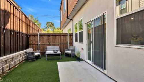 Dallas Escape w/ Rooftop + Yard • Sleeps 10 - Foto 2