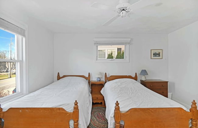 3BR Oceanfront on Nubble Cliffs! - Photo 9