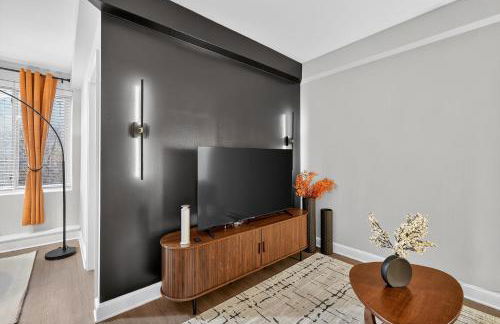 CASA Arlington Suite with In-Suite Massage Chair & Premium Amenities - Foto 22