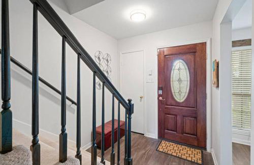Townhome - Convenient Location - Foto 53