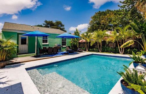 Key Lime Cottage - Bask Poolside in a Historic Flamingo Park Gem - Foto 1