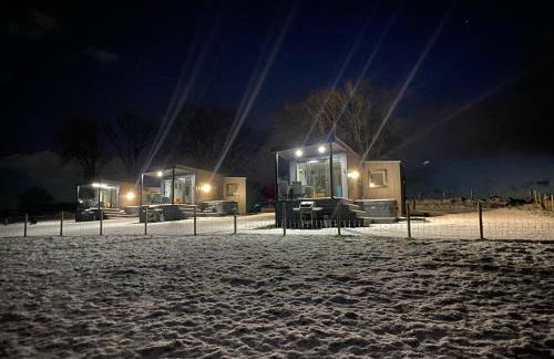 Stunning 2 Bed Glamping Cabin with private Hot Tub - Pod 1 - Foto 1