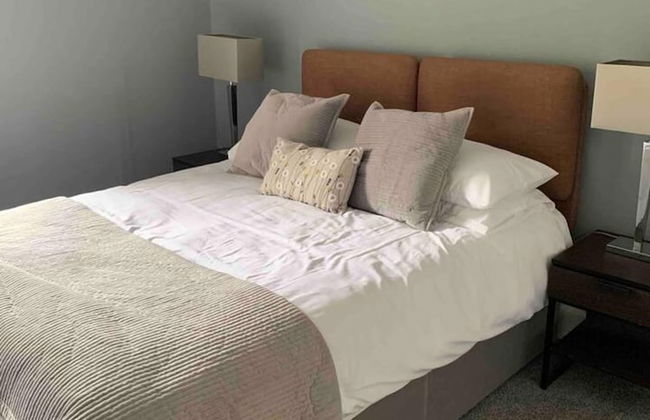 Beautiful 2-bed Study or Visit Flat - Foto 1